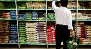 Cesta de compras para família de renda mais baixa sobe 0,36% em agosto